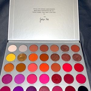 Morphe Cosmetics Jacyln Hill Beauty Palette Volume ll